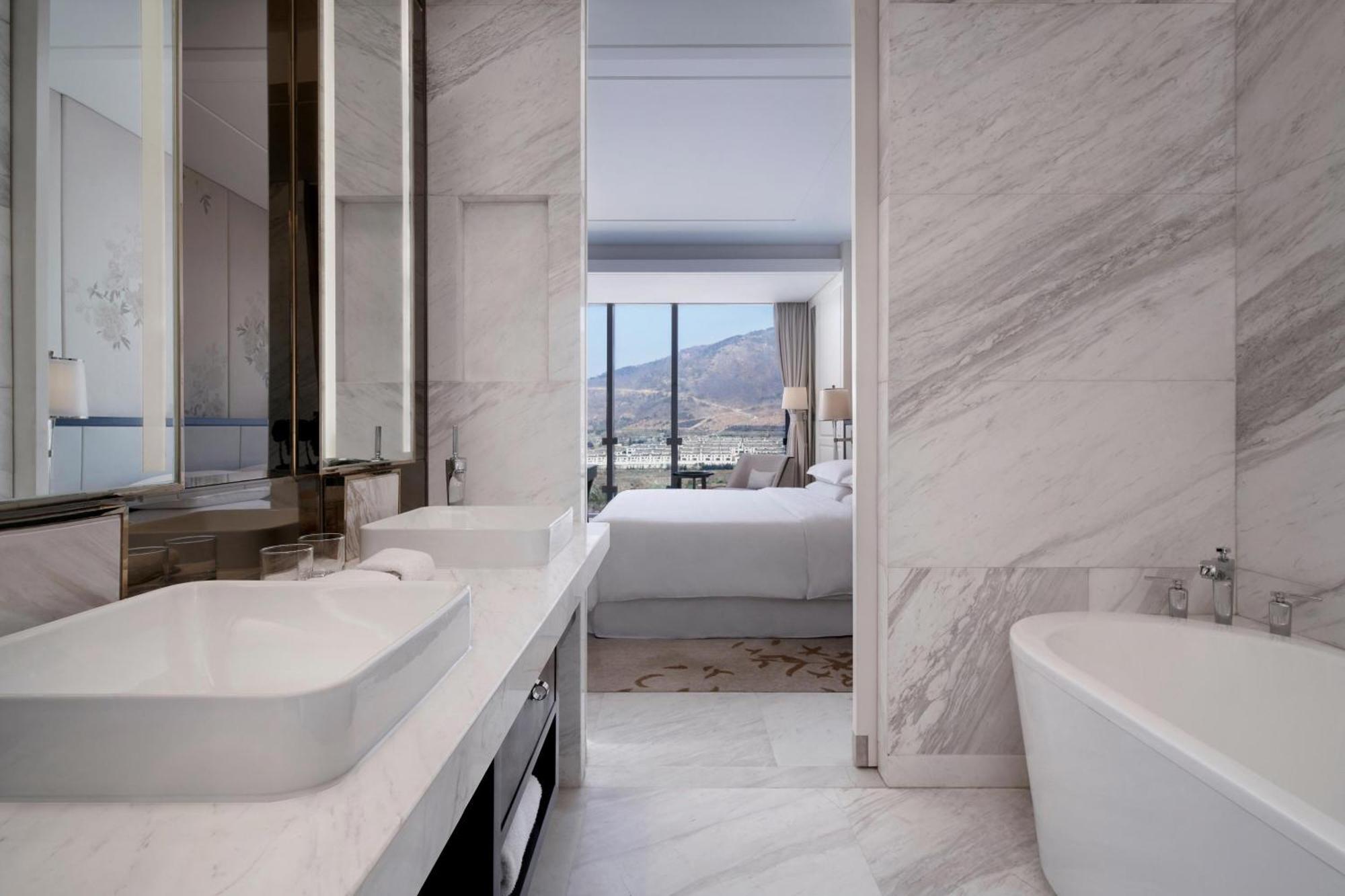 Sheraton Qingdao Licang Hotel Εξωτερικό φωτογραφία